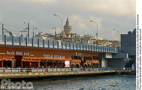 Photo Pont De Galata Galata Köprüsü Et La Tour De Galata Istanbul