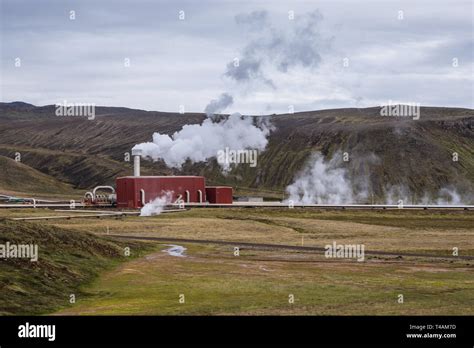 Unidades De Kroflustod Planta De Energ A Geot Rmica Krafla Cerca Del