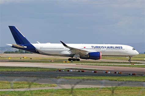 Tc Lgi Airbus A350 941 Turkish Airlines Hybrid Aeroflot Livery Man