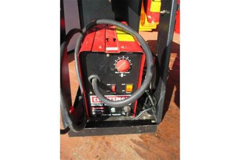 Craftsman Gasless Wire Feed Welder Model 20568 120 Volt On Rolling