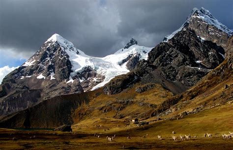 Las 5 Montañas Más Altas Del Perú Rutas Del Huayhuash