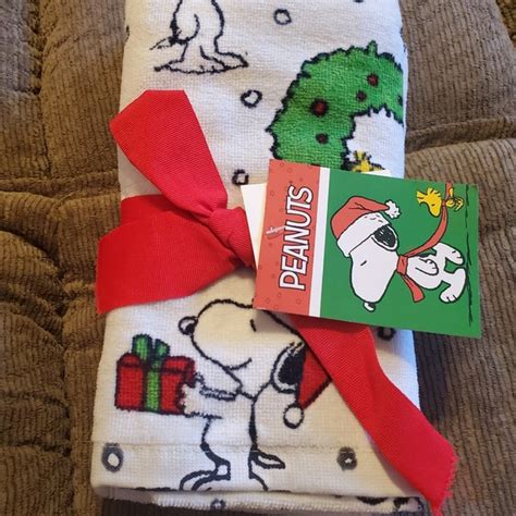 Peanuts Other Peanuts Snoopy Christmas Hand Towels Set Of 2 Towels