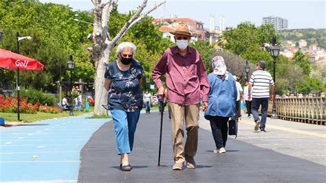 Uzmanlardan 65 yaş ve üstü için egzersiz önerisi Son Dakika Haberleri