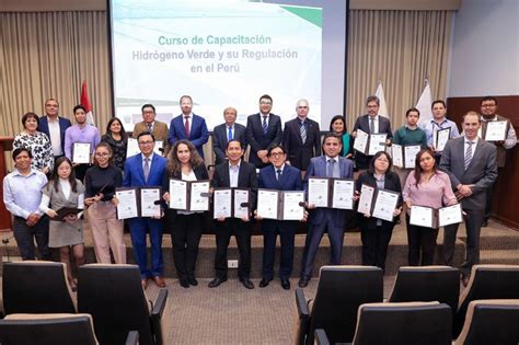 Minem culminó con éxito curso de capacitación sobre el hidrógeno verde