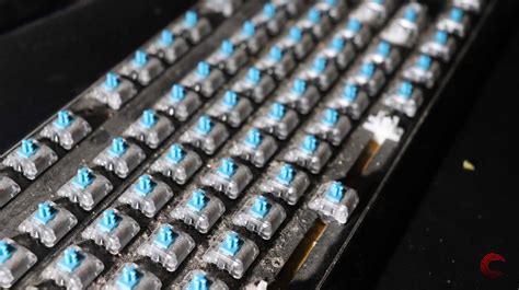 How To Clean Your Mechanical Keyboard In 4 Easy Steps