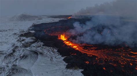 Vulkanausbruch In Island Das Passiert Gerade Unter Der Erde Rbb