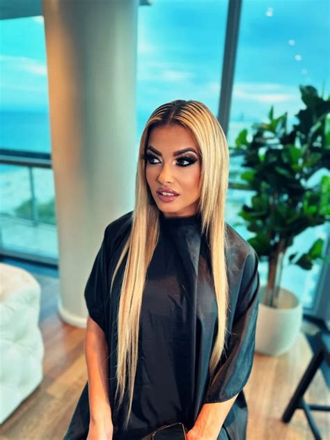 Alana Luv Sexiest Blonde MILF Babe Alanaluvxxx OnlyFans Review Leaks Videos Nude Pictures