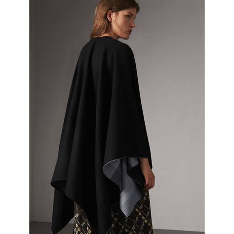 Reversible Check Merino Wool Poncho In Charcoal Women Burberry