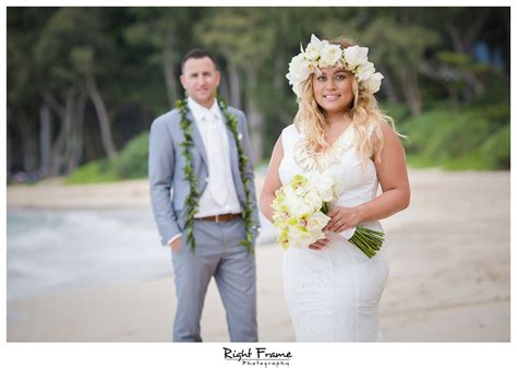 Hale Koa Estate Wedding | Hauula by RIGHT FRAME PHOTOGRAPHY