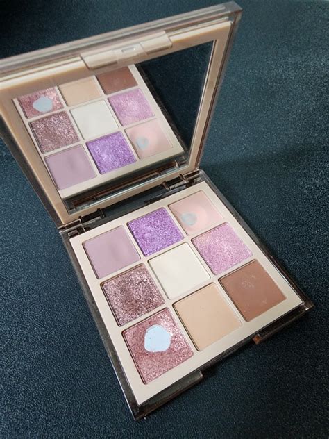 Huda Beauty Nude Light Obsessions Eyeshadow Palette Beauty Personal