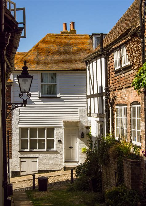 The View From Trader S Passage Onto Cobbled Mermaid Street Flickr