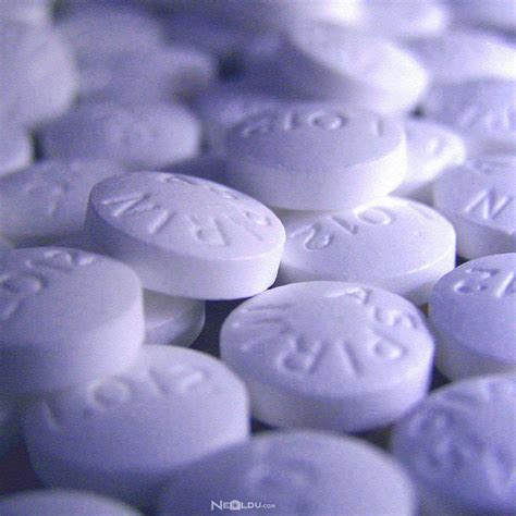 Aspirin Nedir Aspirinin Faydaları Nelerdir ve Ne İçin Kullanılır