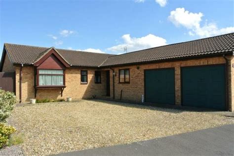 3 Bedroom Detached Bungalow For Sale In Lilac Close Bourne