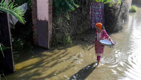 Infectious disease outbreak reported in Southern Punjab after floods