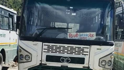 Delhi Leh Hrtc Bus Service Leh Delhi Bus Is Making A Record Earning 1 25 Lakhs Daily Amar