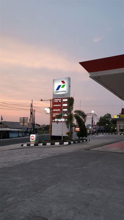 Sunset Pertamina Gas Station Editorial Stock Image - Image of moment ...