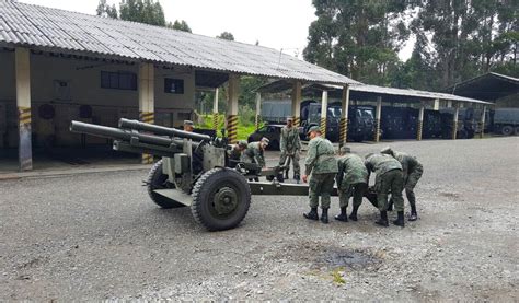 Obuses M 198 M 101 y M 56 pilares de la Artillería del Ejército