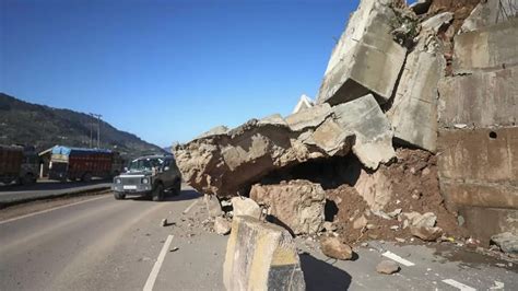 Landslide In Newly Built Jammu And Kashmir Tunnel Damages Army Vehicle