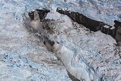 Category:Guyot Glacier Falls - Wikimedia Commons