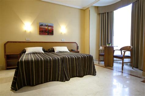 Hotel Mediodia in Madrid - Room Deals, Photos & Reviews