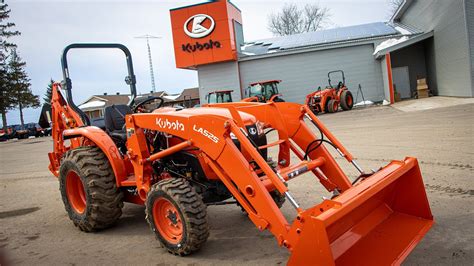 A Quick Look Kubota L2501 LA525 Loader And BH77 Backhoe YouTube