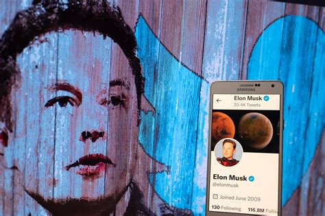 Elon Musk Keeps Twitter Ban For Sandy Hook Conspiracy Theorist Alex Jones Fortune