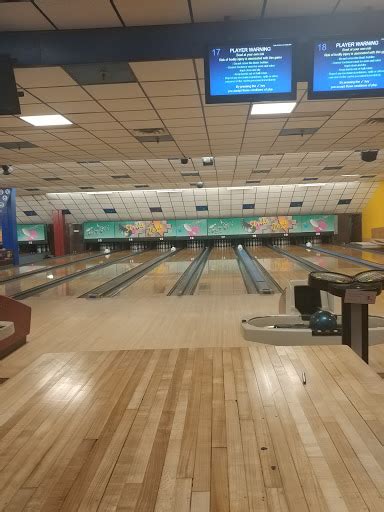 Bowling Alley Medina Lanes Reviews And Photos 11249 Maple Ridge Rd