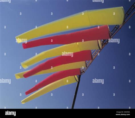 Mangas De Viento Amarillo Rojo Viento Cuerda Weathervanes Indican