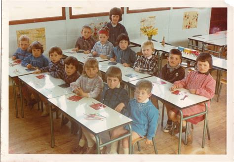 Photo De Classe Maternelle Petite Section De 1961 ECOLE DERVALLIERES