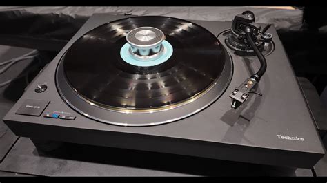 Technics Live Demos New SL 1300G Turntable And New SC CX700 Wireless