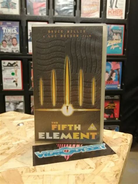 The Fifth Element Vhs Bruce Willis Gary Oldman Ian Holm Video Tape