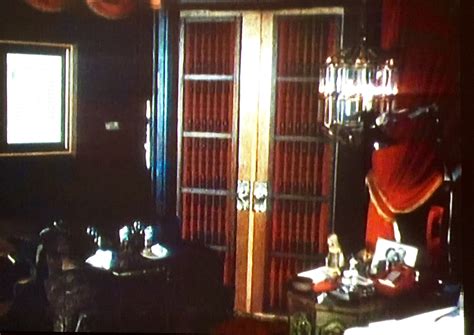 Pin by Caroline Mallaby on Graceland | Graceland, Elvis presley house