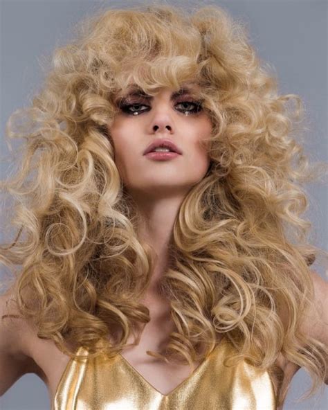 The Best 70s Hairstyles With Timeless Appeal To Wear In 2025