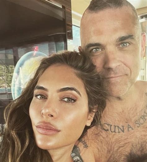 Robbie Williams Ve Eşi Ayda Fielden Yatak Odası Itirafı Magazin