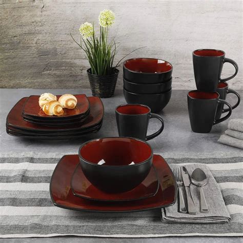 Gibson 16 Piece Dinnerware Set