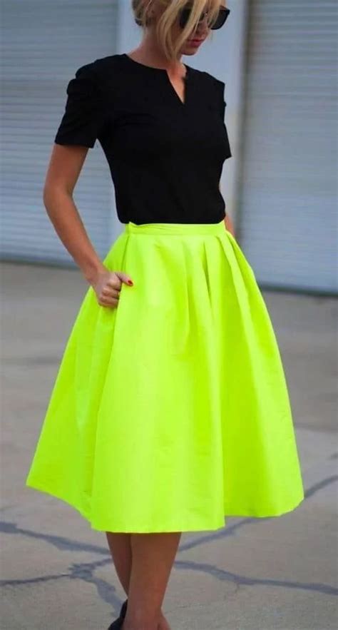 🤩 Colors That Go With Neon Green Clothes Outfit Ideas 2024🤩