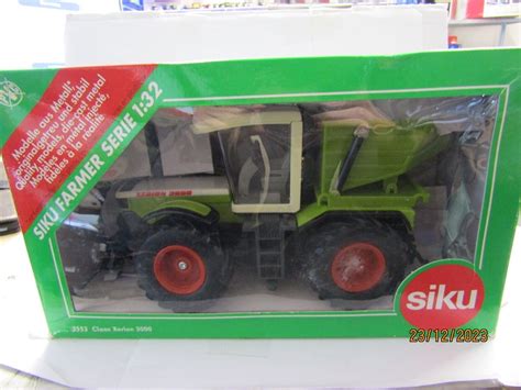 Siku Claas Xerion 3000 Tractor EBay