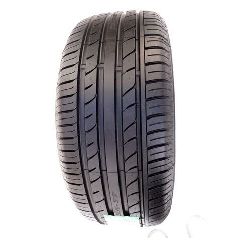 4szt 225 50R17 SA37 98W XL GOODRIDE LATO 03010434201L17000203 Za 1026