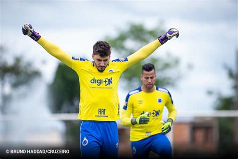 De Sa Da Do Cruzeiro Goleiro Entra Na Mira Do Palmeiras Ogol Br