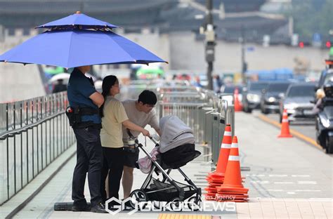 오늘의 날씨 전국 곳곳서 소나기높은 습도에 무더위 서울 낮 30도·제주 32도 열대야도 계속