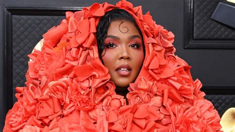 Lizzo At Grammys 2023: Her Rose Covered Red Carpet Gown & Performance ...