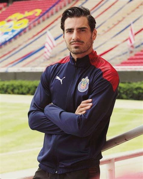 Pin de 𝐽𝑎𝑧 en 𝓉𝓌ℴ 𝓌ℴ𝓇𝓁𝒹 en 2024 Chivas Chivas fc Chivas rayadas