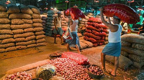 Centre Allows Export Of Mt Onion To Countries Bangladesh Uae