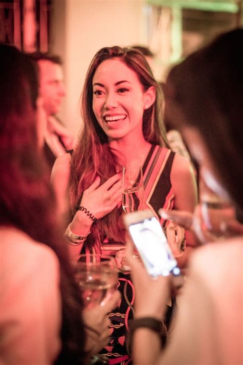 New Hot Sexy Yen Kuok Bikini Pics