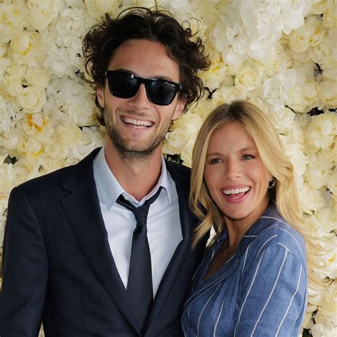 Sienna Miller Is Pregnant Expecting Baby No