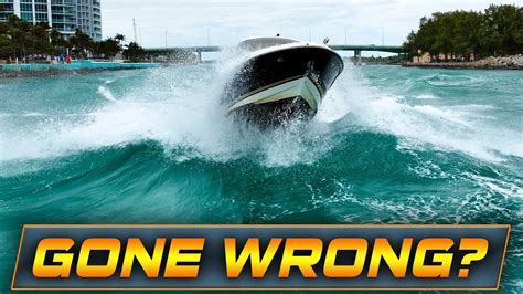 Boat Forced To Abort Exit Huge Waves At Haulover Inlet Haulover Boats Wavy Boats Youtube