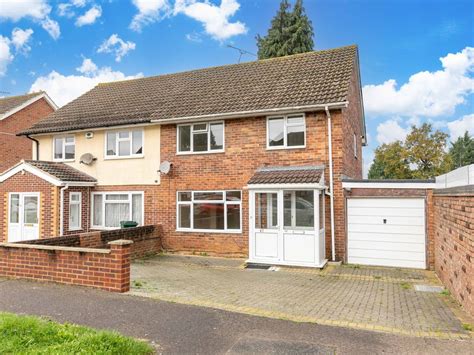 3 Bed Semi Detached House For Sale In Honeysuckle Lane Crawley Rh11