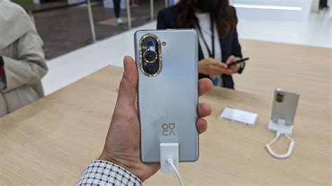 IFA Huawei inverse la tendance et booste la caméra frontale des