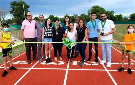 Salinas inaugura pista atlética dedicada a hermanos Cruz Quiñones Es