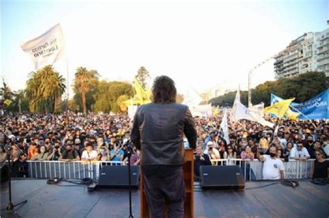 Javier Milei Sorprendió Con Un Acto Masivo Bajo El Lema “ellos Contra